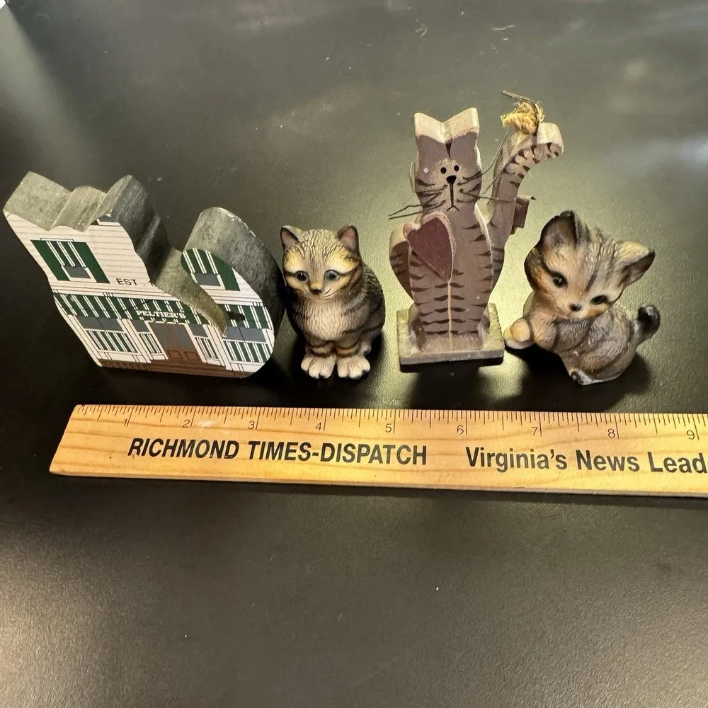 Lot Of 4 Kitty Cat Shelf Sitters / Figurines Mixed Materials Vintage‎ 90's
